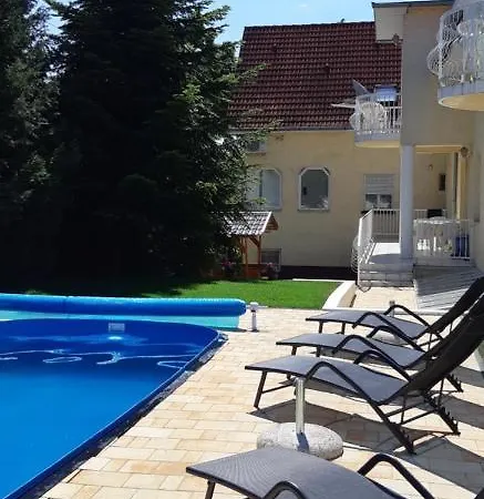Jankó Apartman *