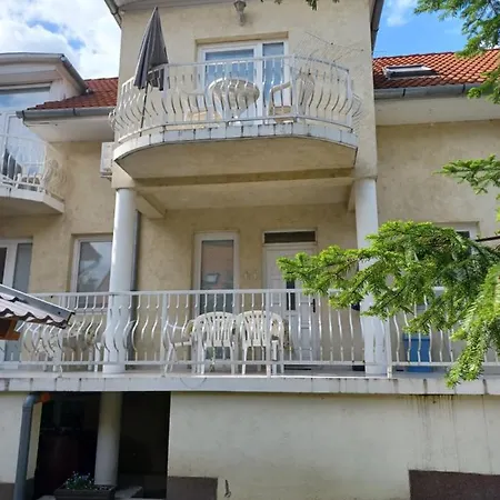 Jankó Apartman *