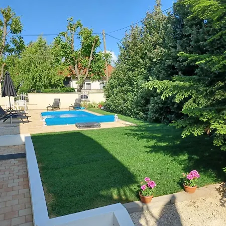 Jankó Apartman Vendégház *