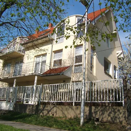 Vendégház Jankó Apartman *